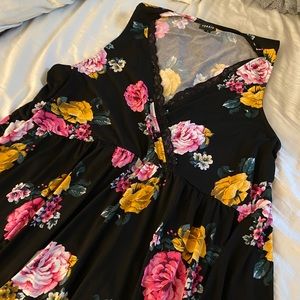 Floral, Black Torrid Top - Size 3X - Worn once